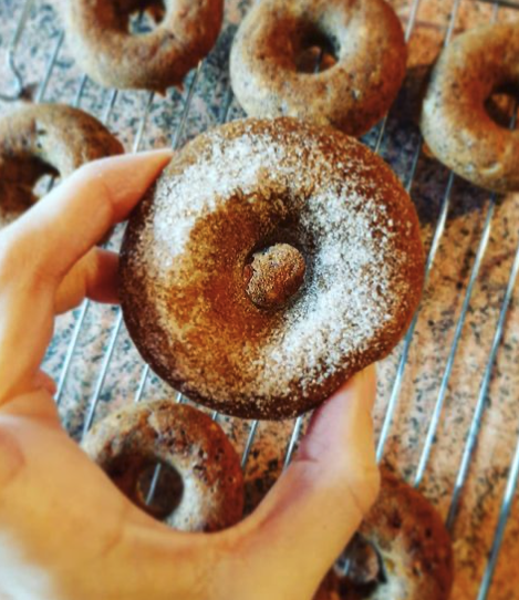 Donuts con harina de arroz y canela