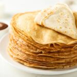 Crepes sin gluten elaborados con Mix Multiusos Adpan, recién hechos y listos para rellenar con ingredientes dulces o salados.